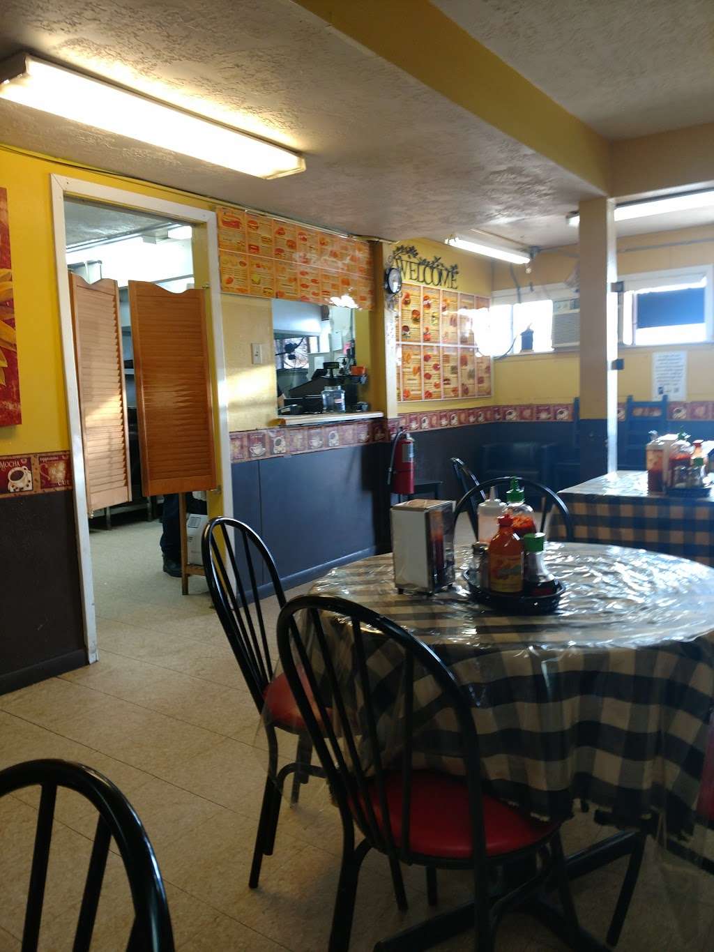 Frantastic Cafe | 2203 Clinton Dr, Galena Park, TX 77547, USA | Phone: (713) 671-0808