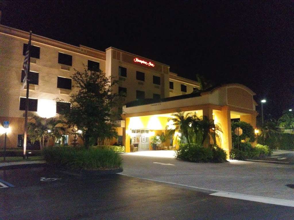 Hampton Inn Lake Worth | 8205 Lake Worth Rd, Lake Worth, FL 33467, USA | Phone: (561) 472-5980