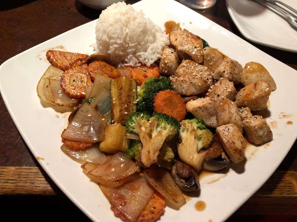 Saki Asian Restaurant | 5225 NW 64th St, Kansas City, MO 64151 | Phone: (816) 584-8888