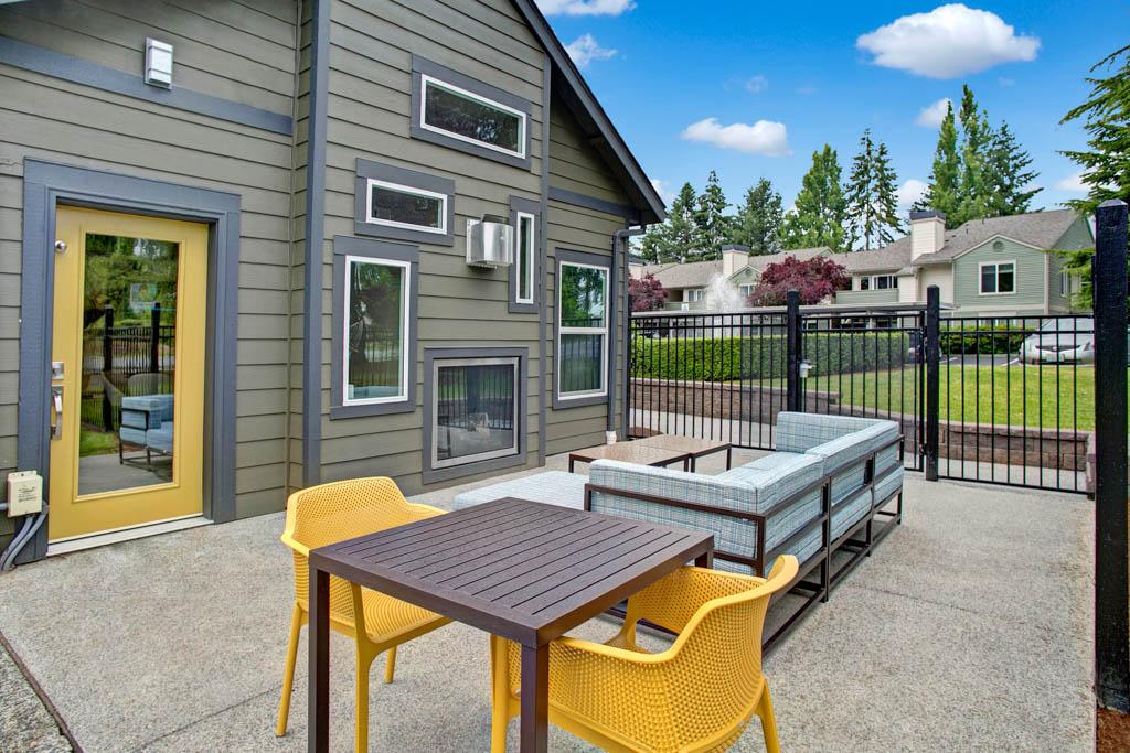 Woodstone Apartments | 16520 North Rd, Bothell, WA 98012, USA | Phone: (425) 742-0711