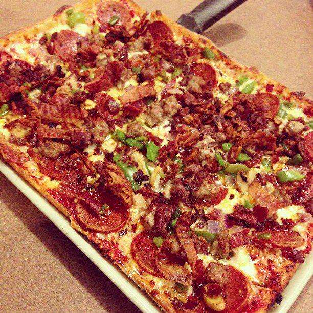 Ledo Pizza | 9805 Main St, Damascus, MD 20872, USA | Phone: (301) 482-0700