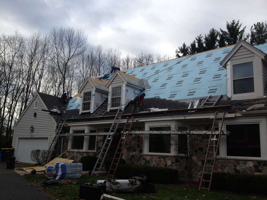 SJS Roofing & Construction | 9825 South 13th Street, Oak Creek, WI 53154, USA | Phone: 414-304-5089