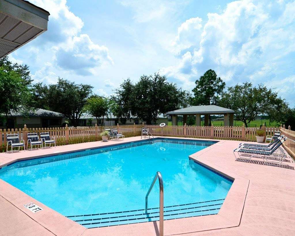 Rodeway Inn & Suites | 605 B Moore Rd, Haines City, FL 33844 | Phone: (863) 421-1310