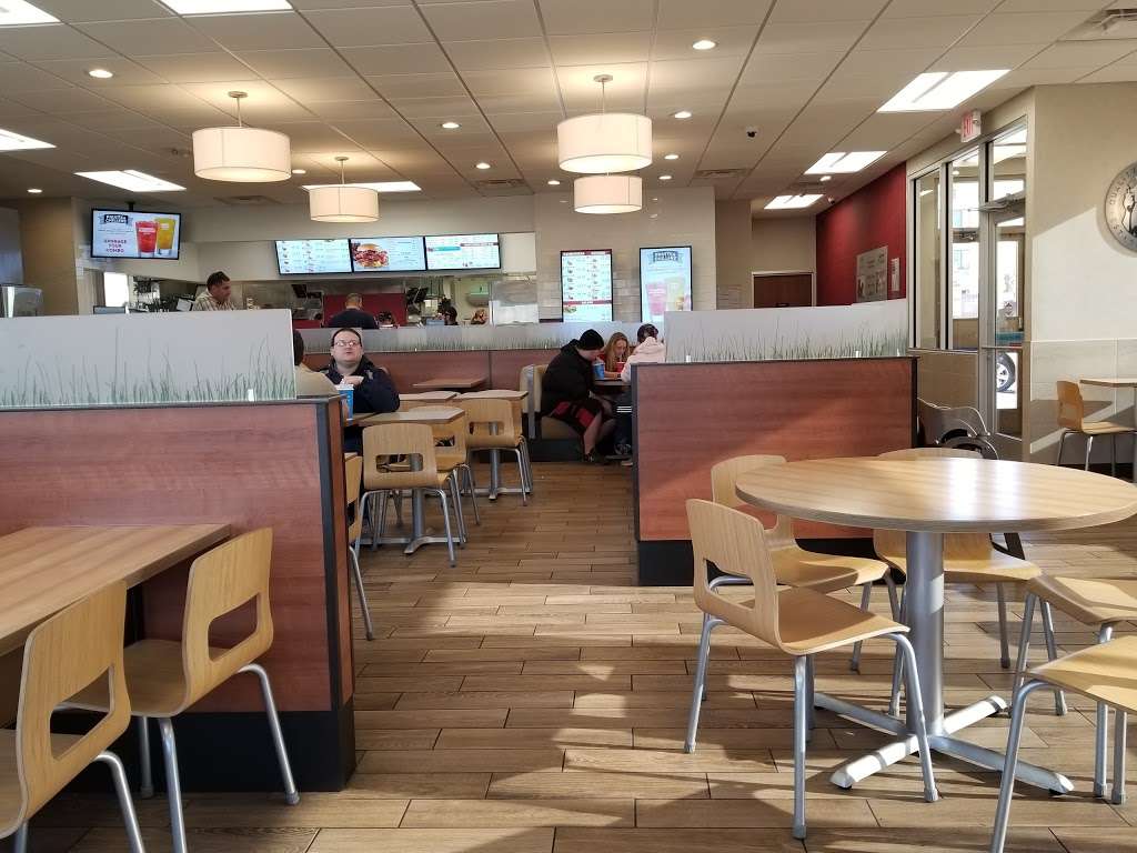 Wendys | 4201 N Corrington Ave, Kansas City, MO 64117 | Phone: (816) 455-2849