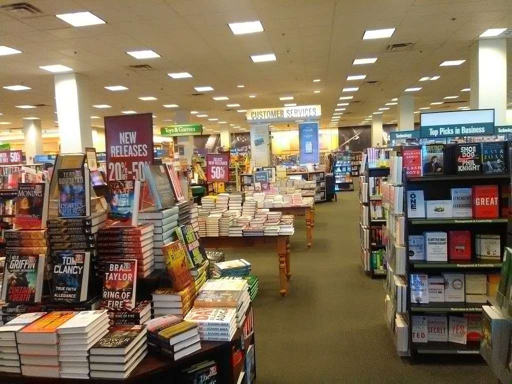 Barnes Noble Book Store 39228 10th St W Palmdale Ca 93551 Usa