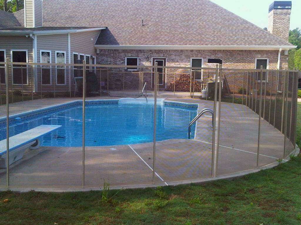 Exquisite Safety pool fence . | Horseshoe Ln, Pottstown, PA 19465, USA | Phone: (888) 628-7788