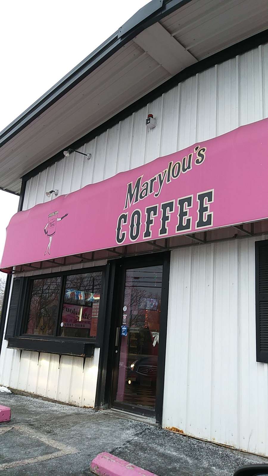 Marylous Coffee | 251 Centre St, Holbrook, MA 02343, USA | Phone: (781) 963-0930