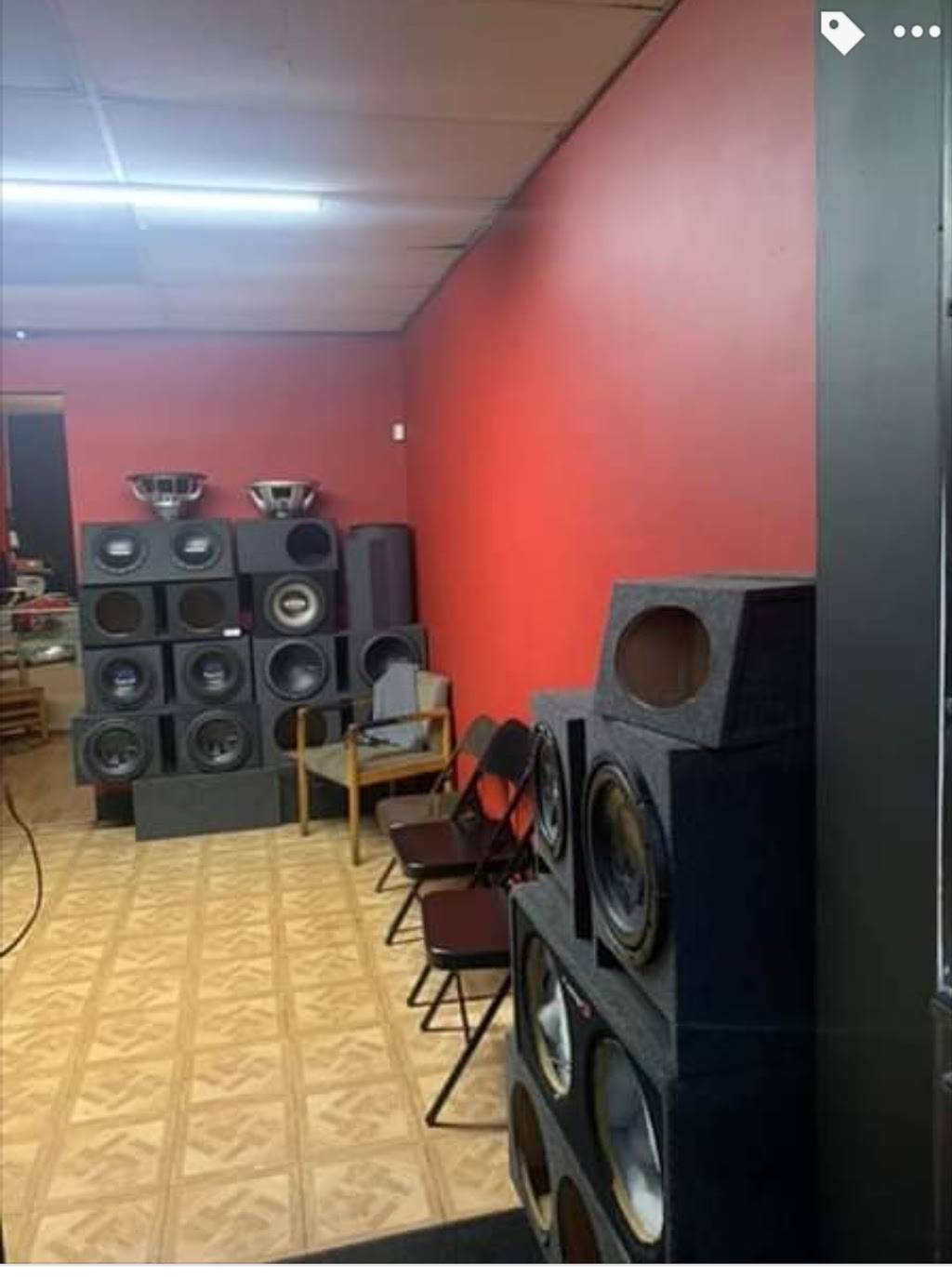 East Stereo Car Audio | 1106 Commercial Ave, Charlotte, NC 28205, USA | Phone: (704) 332-0999
