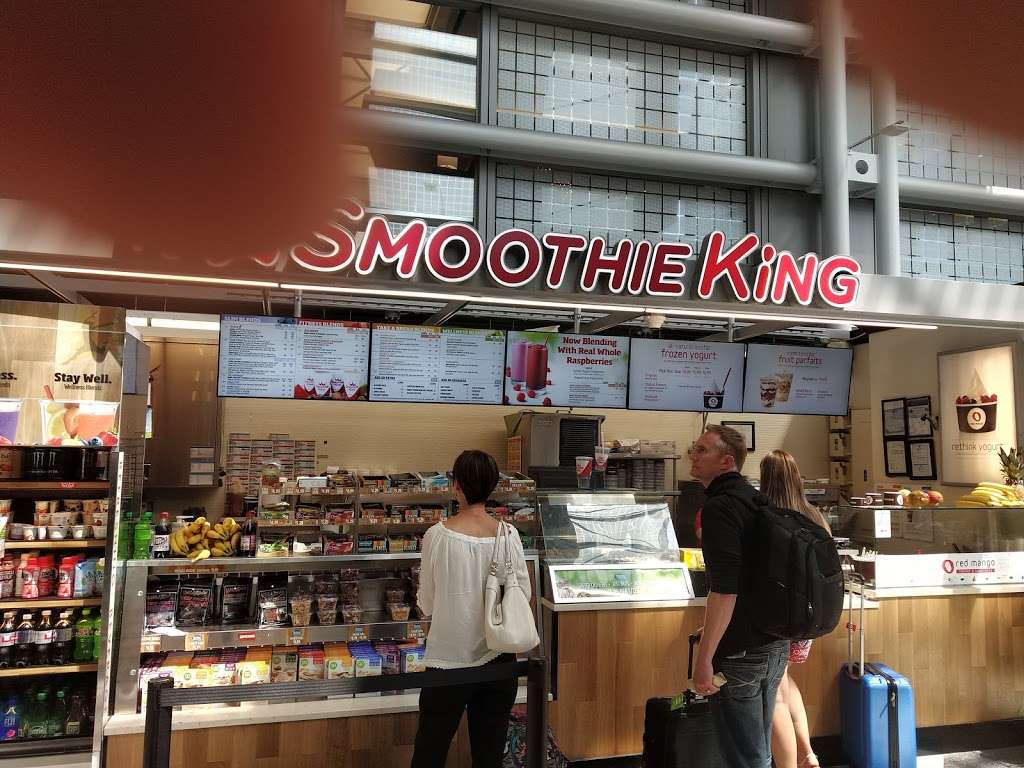 Smoothie King | United Terminal 1 Gate B-6, Chicago OHare Airport, Chicago, IL 60666 | Phone: (800) 577-4200