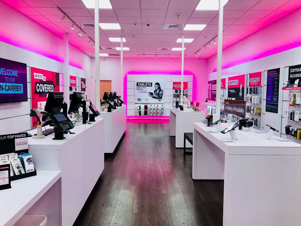 T-Mobile | 2400 S Rancho Dr Ste 120, Las Vegas, NV 89102, USA | Phone: (702) 754-5495