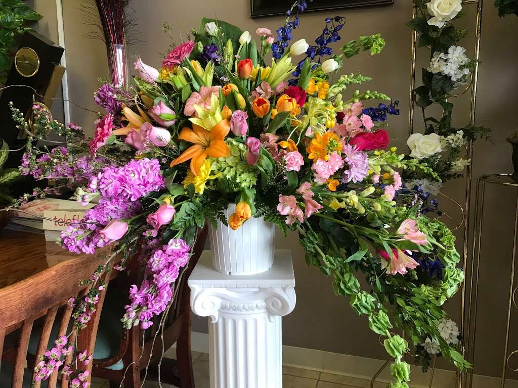 Christys Florist | 415 NJ-18 #12, East Brunswick, NJ 08816, USA | Phone: (732) 257-6507