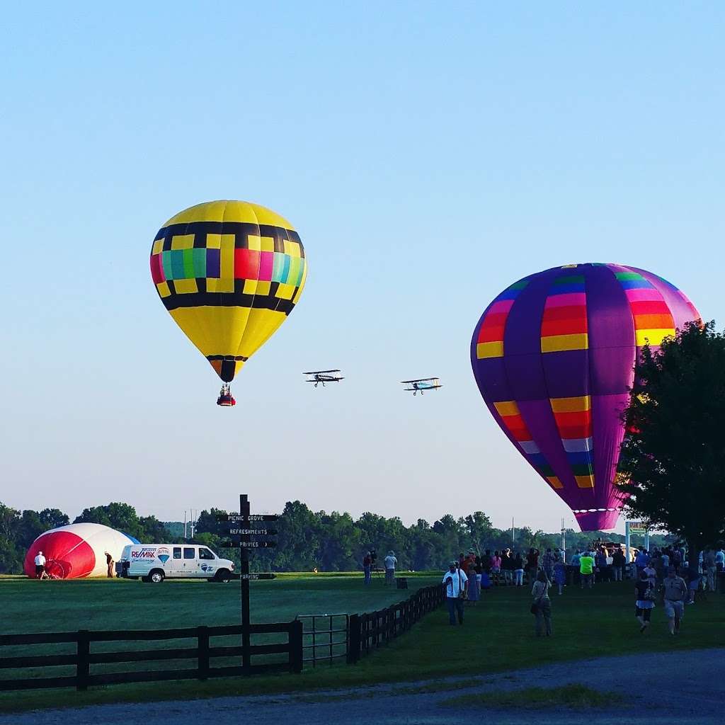 Flying Circus Aerodrome-3VA3 | Co Rd 644, Midland, VA 22728 | Phone: (703) 439-8661