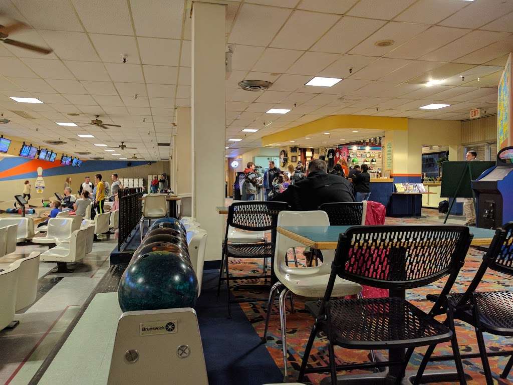 Oakwood Lanes | 234 NJ-31, Washington, NJ 07882, USA | Phone: (908) 689-0310