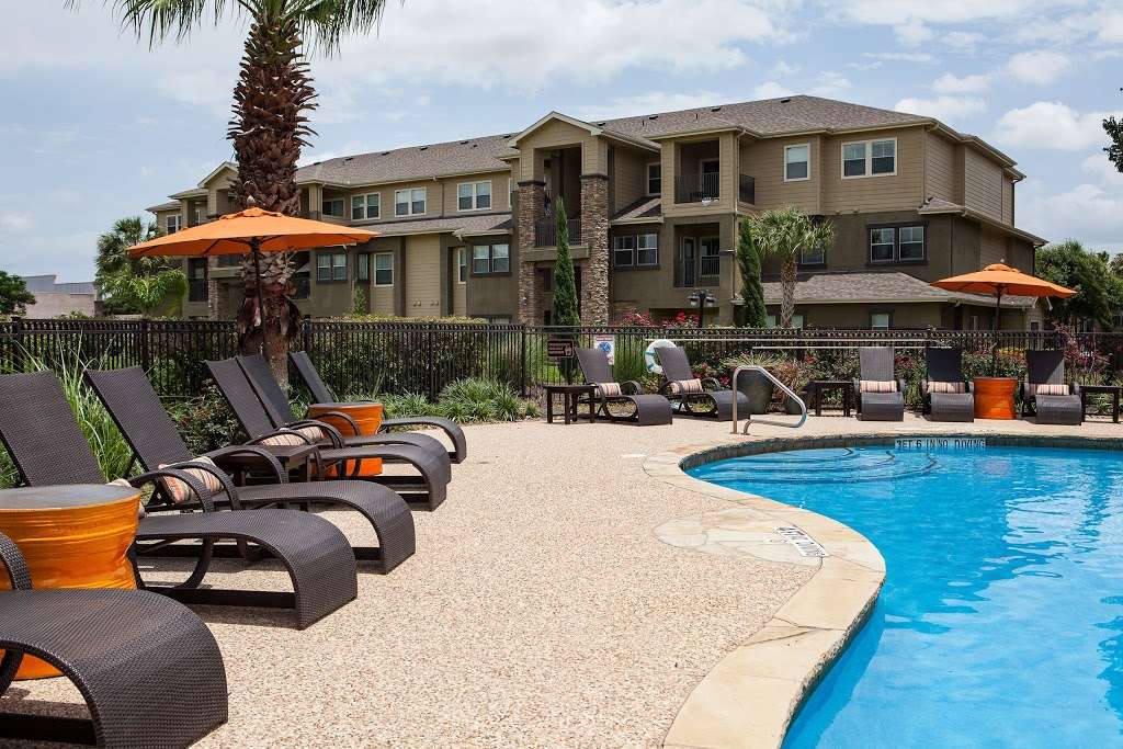 Cortland Vizcaya | 18108 S Park View Dr, Houston, TX 77084, United States | Phone: (281) 578-5050