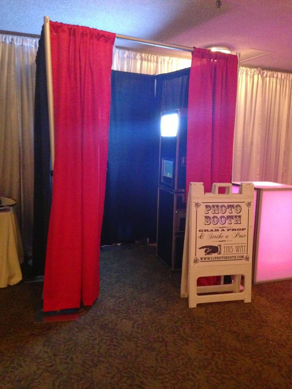 CJ Photo Booth Rentals | 7009 Rosecrans Ave, Paramount, CA 90723, USA | Phone: (562) 841-7719