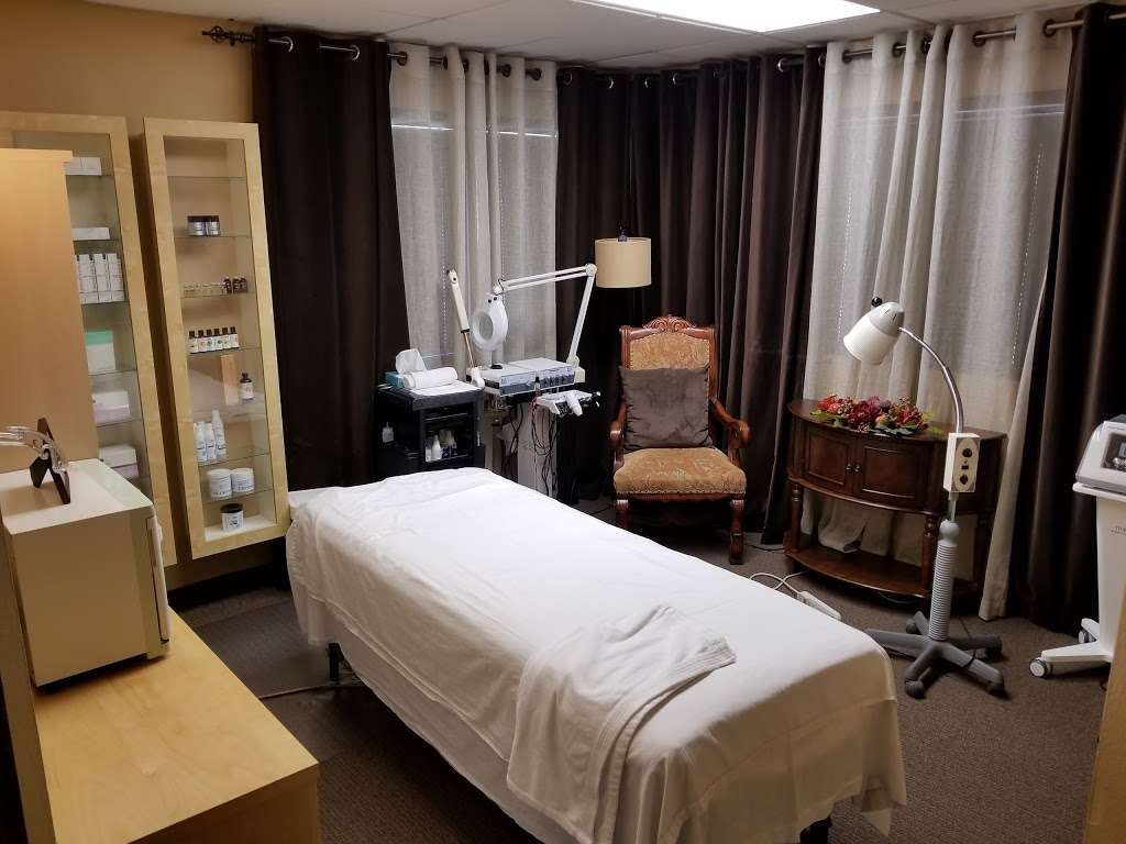 Irvine Family Acupuncture,INC | 4482 Barranca Pkwy #248, Irvine, CA 92604, USA | Phone: (949) 653-1612