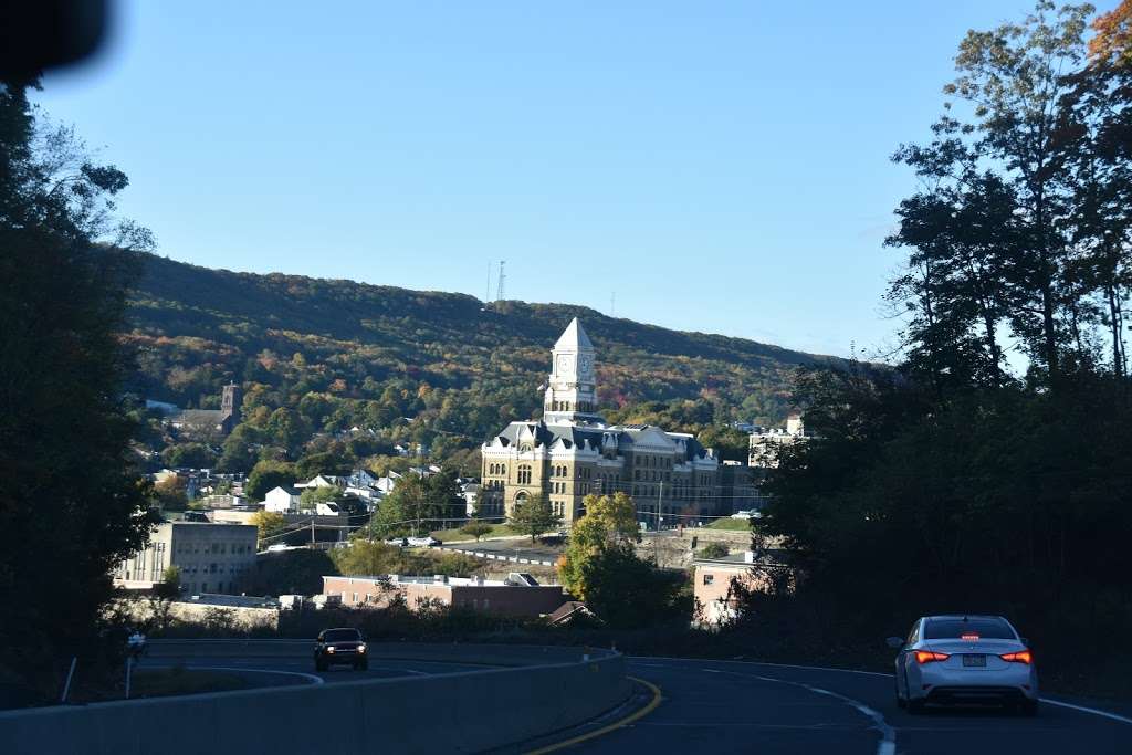 Schuylkill County Courthouse | 401 N 2nd St, Pottsville, PA 17901, USA | Phone: (570) 622-5570