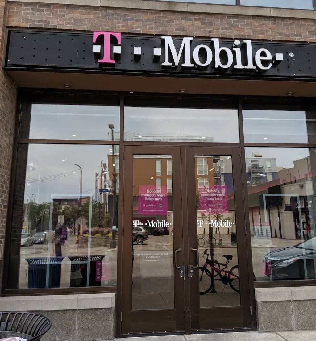 T-Mobile | 1221 W Lake St Suite 101, Minneapolis, MN 55408, USA | Phone: (612) 827-8970