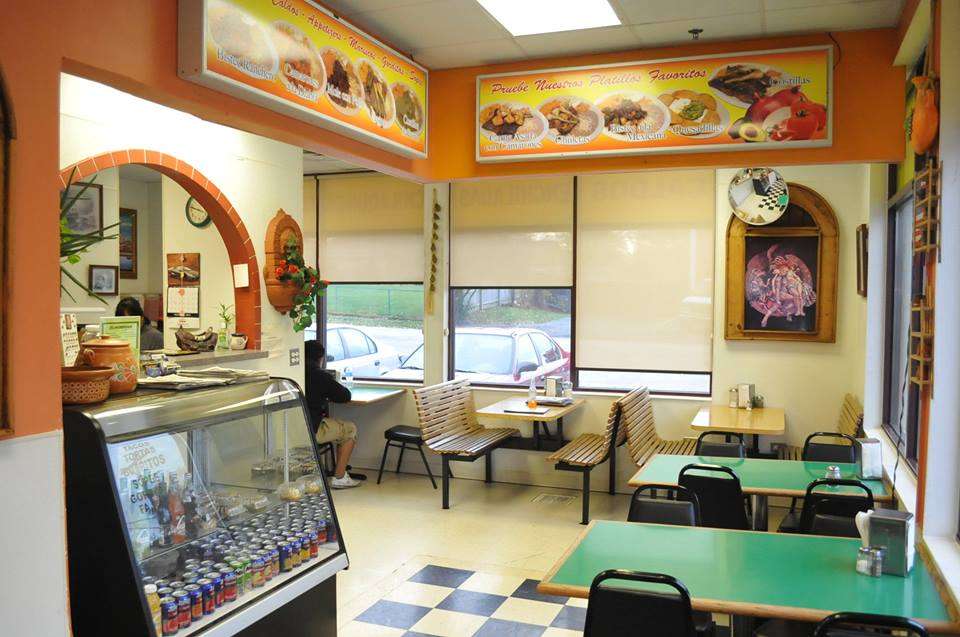 El Sabrocito Mexican Restaurant | 2941 Sunset Ave, Waukegan, IL 60087, USA | Phone: (847) 596-4599