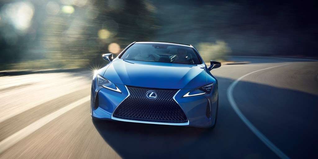 Woodfield Lexus Service & Parts Department | 350 E Golf Rd, Schaumburg, IL 60173, USA | Phone: (847) 882-0200