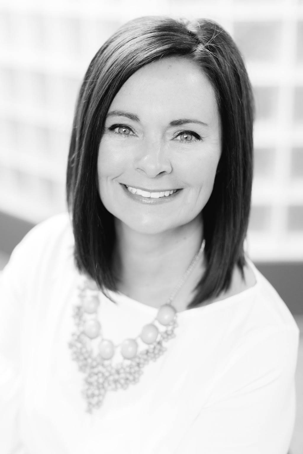 Encore Sothebys International Realty | 5750 Coventry Lane Suite B-1, Fort Wayne, IN 46804, USA | Phone: (260) 854-1212