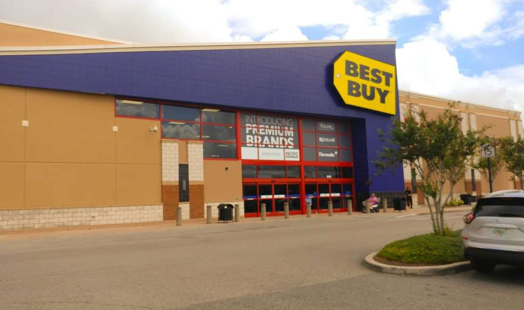 Best Buy | Waterford Lakes, 845 N Alafaya Trail, Orlando, FL 32828, USA | Phone: (407) 482-8099