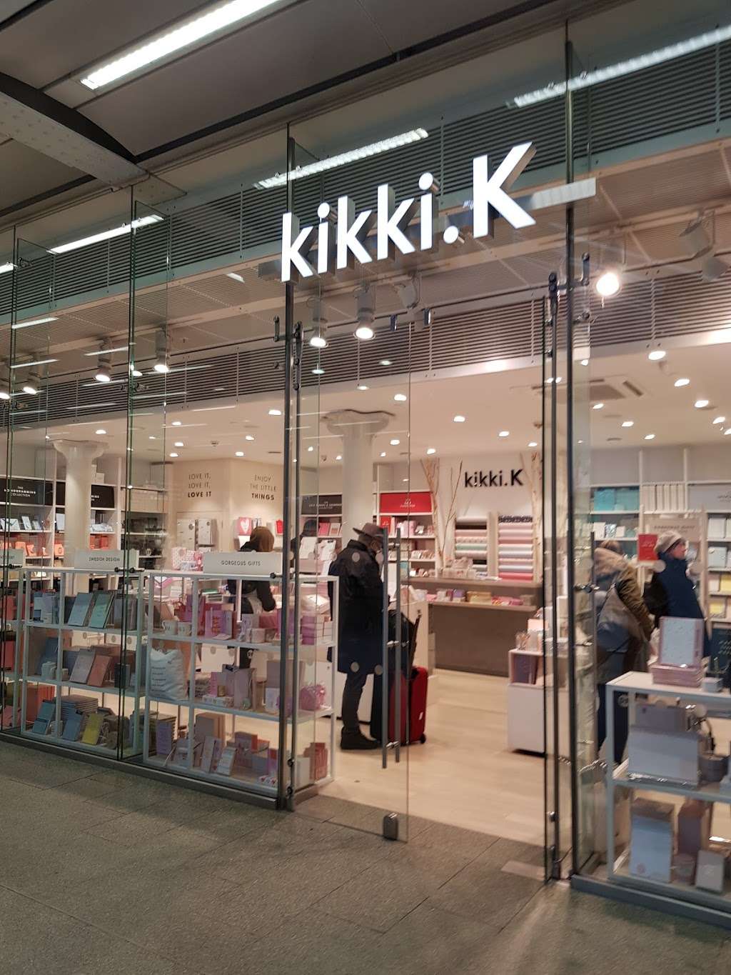 kikki.K St Pancras | 37a, St Pancras International, Euston Rd, Kings Cross, London N1C 4QP, UK | Phone: 020 7278 5055