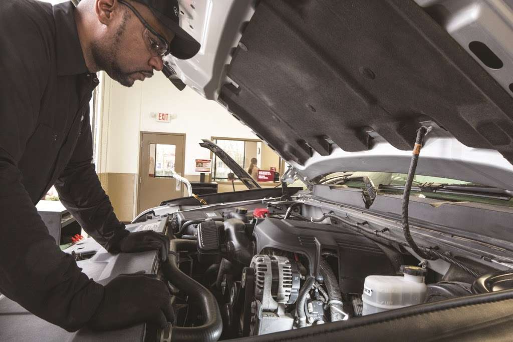 Jiffy Lube | 2000 Sheridan Rd, Zion, IL 60099 | Phone: (847) 731-7647