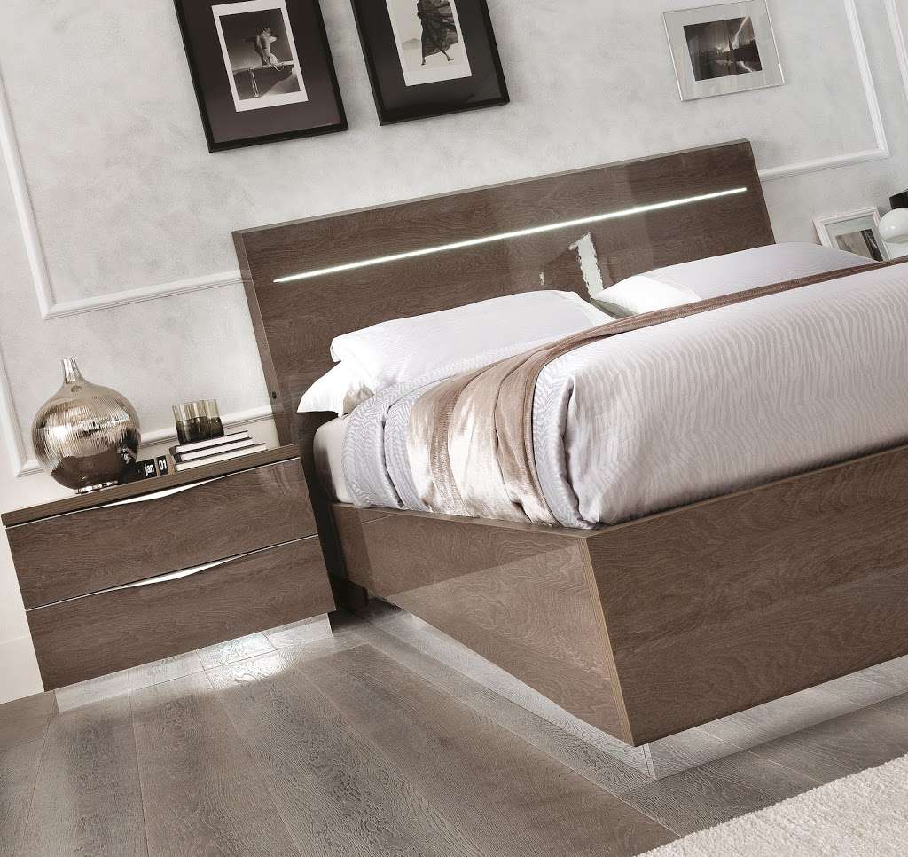 House to Home Furniture | UNIT 1, Fitzroy Business Park, Sandy Ln, Orpington, Sidcup DA14 5NL, UK | Phone: 0333 414 9049