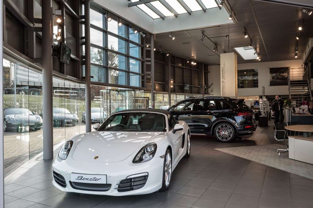 Porsche Centre Tonbridge | Brook Farm, Five Oak Green Rd, Tonbridge TN11 0QN, UK | Phone: 01732 361222