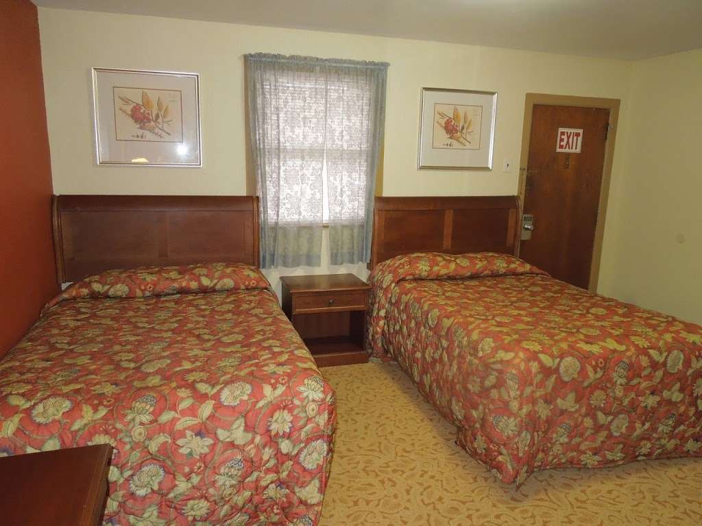 Slumberland Motel Mount Holly | 2525 US-206, Mt Holly, NJ 08060, USA | Phone: (609) 267-5956