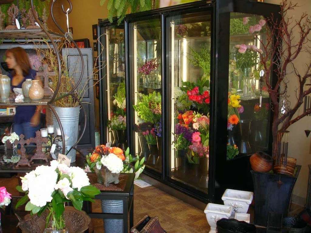 Ladera Flower Shoppe | 25642 Crown Valley Pkwy, Ladera Ranch, CA 92694 | Phone: (949) 429-1788