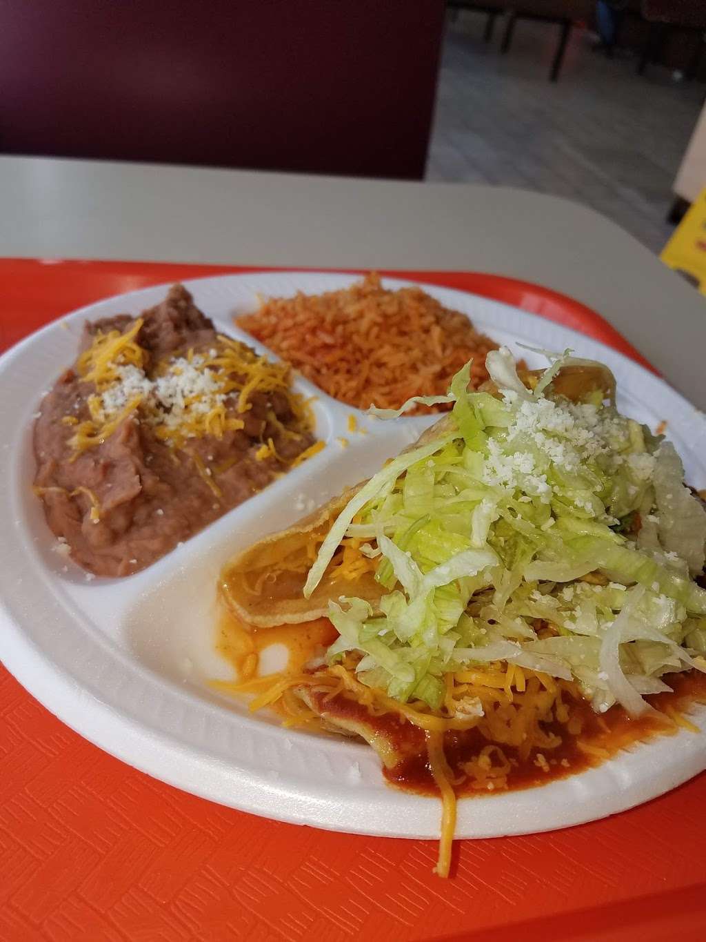 Robertos Taco Shop | 907 Broadway, El Cajon, CA 92021 | Phone: (619) 332-8211