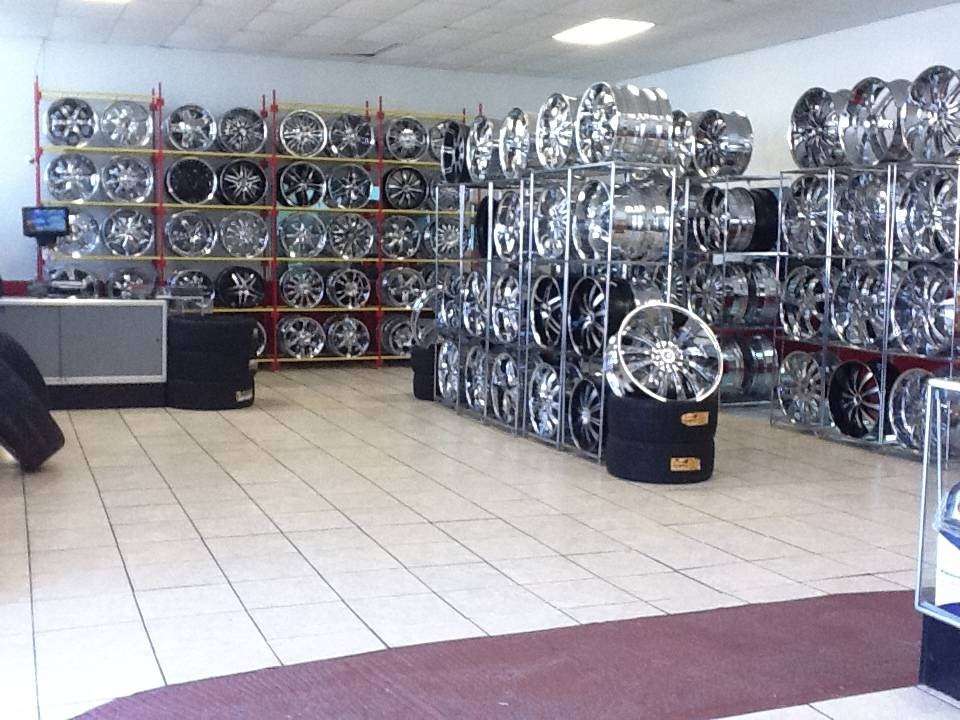 Rim City And Vip Auto Sounds | 4253 West Grand Avenue Chicago, IL 60639, 4253 W Grand Ave, Chicago, IL 60651, USA | Phone: (773) 278-7468