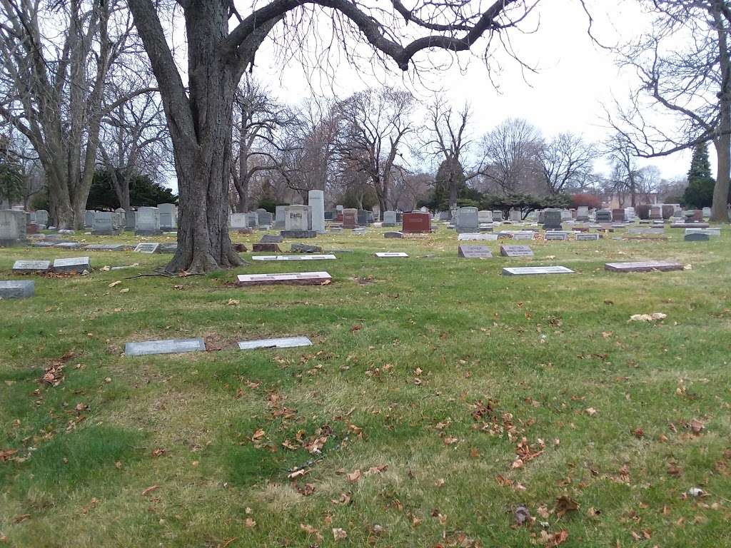 Oak Woods Cemetery | 1035 E 67th St, Chicago, IL 60637, USA | Phone: (773) 288-3800