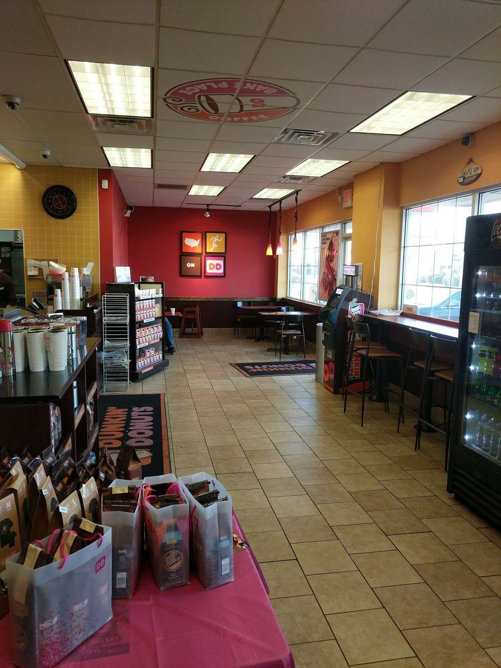 Dunkin Donuts | 576 Grand Ave, Ewing Township, NJ 08628, USA | Phone: (609) 883-2770