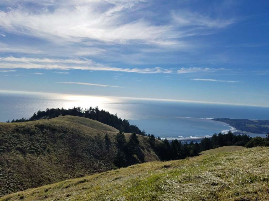 Cataract trail parking spot | Stinson Beach, CA 94970, USA