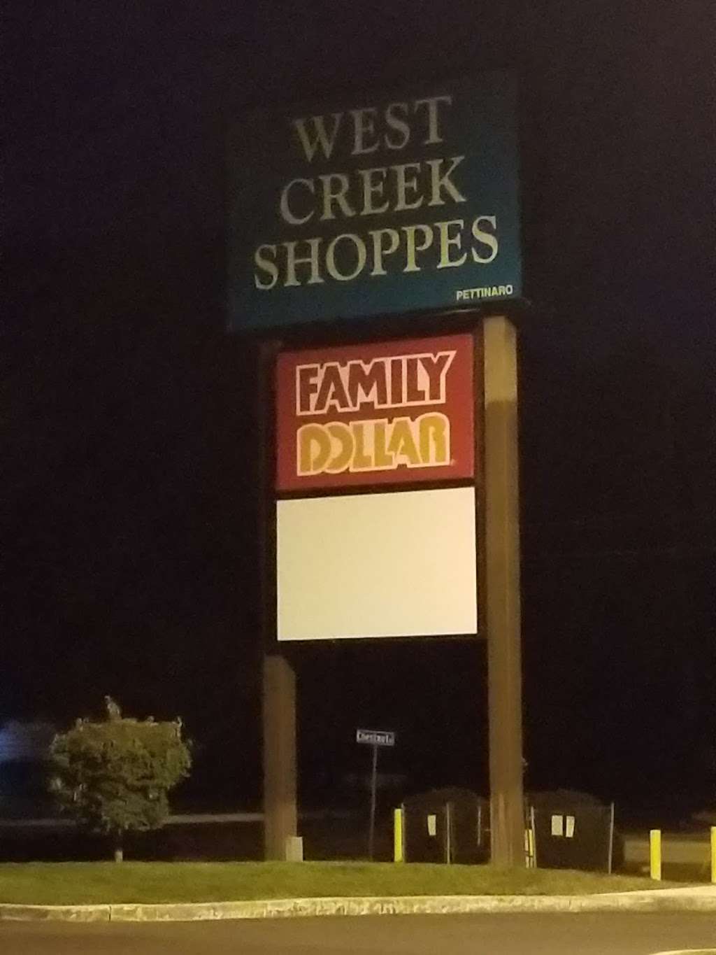 Familly Dollar | 4, Fair Hill, MD 21921, USA