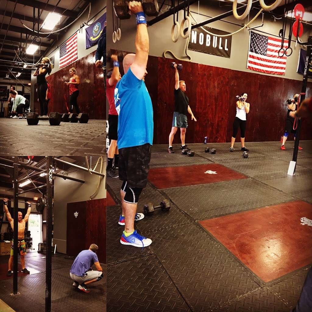 CrossFit Dog Fight | 8345 Clearvista Pl, Indianapolis, IN 46256 | Phone: (812) 584-6786