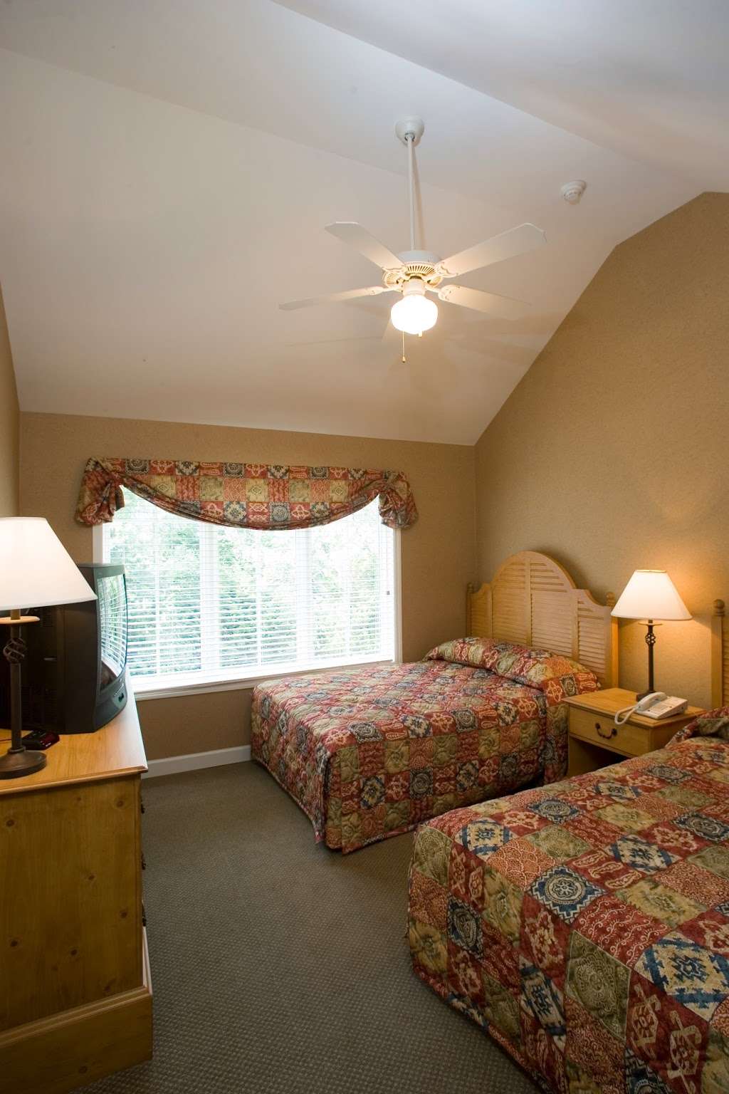 Pocono Mountain Villas by Exploria Resorts | 2157 River Road, East Stroudsburg, PA 18302 | Phone: (888) 337-6966