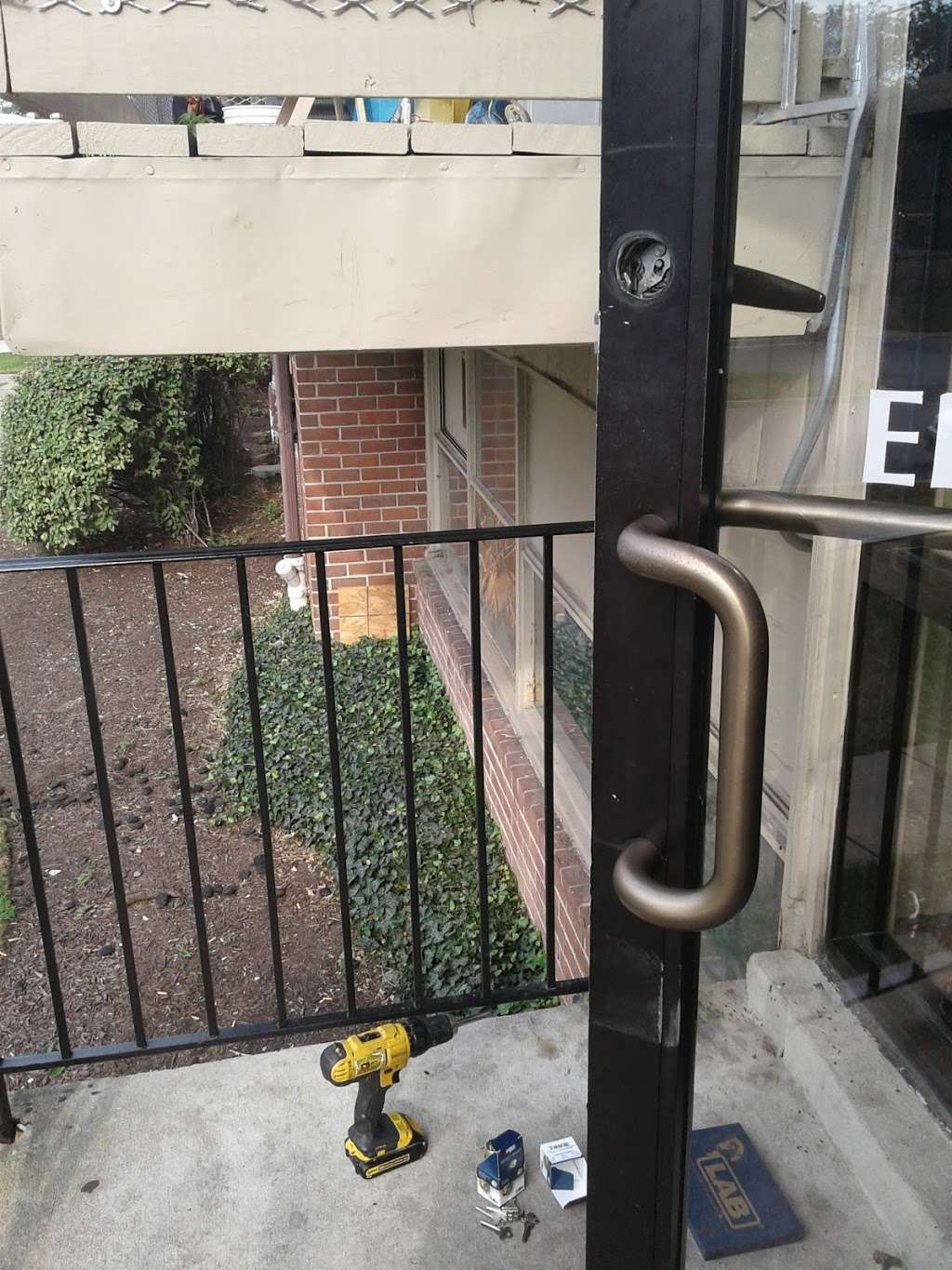 Emergency Locksmith LLC | 5507 Karen Elaine Dr apt 1026, New Carrollton, MD 20784, USA | Phone: (240) 929-7281