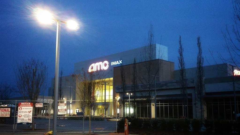 AMC Metropark Square 10 | 8870 Metropark Dr, Shenandoah, TX 77385, USA