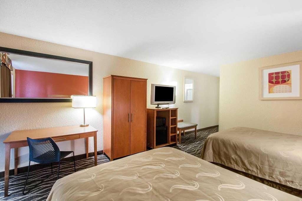 Quality Inn & Suites I-35 near AT&T Center | 3817 N PanAm Expy, San Antonio, TX 78219 | Phone: (210) 224-3030
