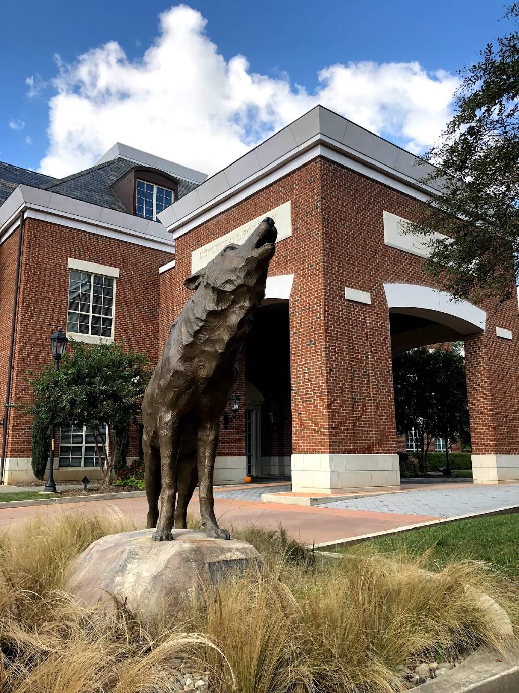 The State Club Restaurant | Dorothy and Roy Park Alumni Center, 2450 Alumni Dr, Raleigh, NC 27606, USA | Phone: (919) 515-0557