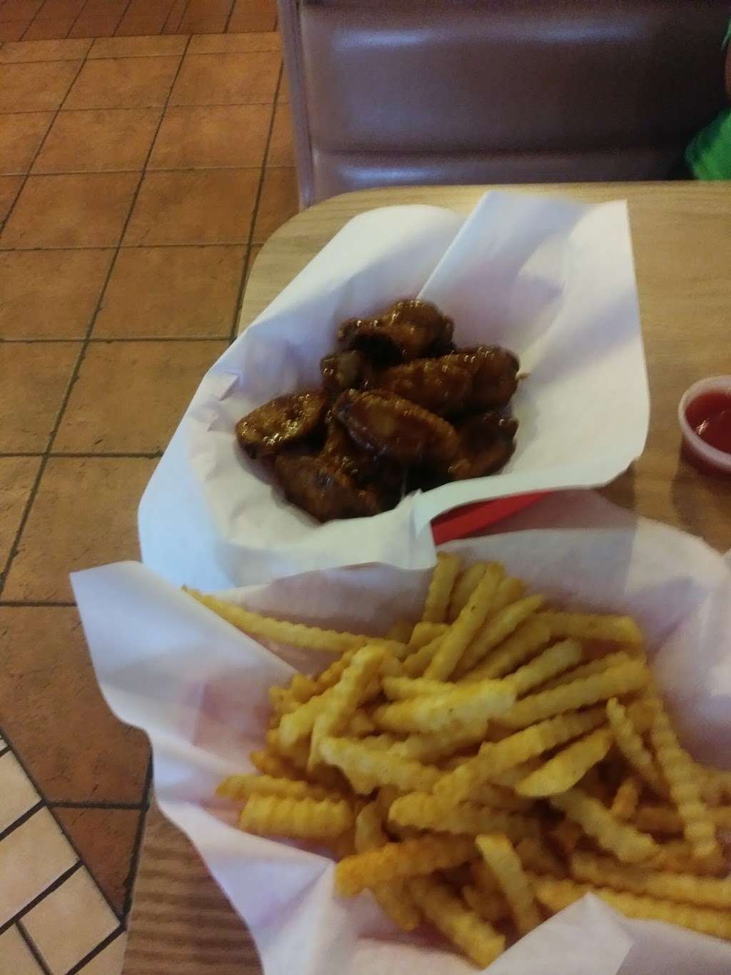 Wing Slingers | 7325 E Iliff Ave, Denver, CO 80231 | Phone: (303) 353-2160