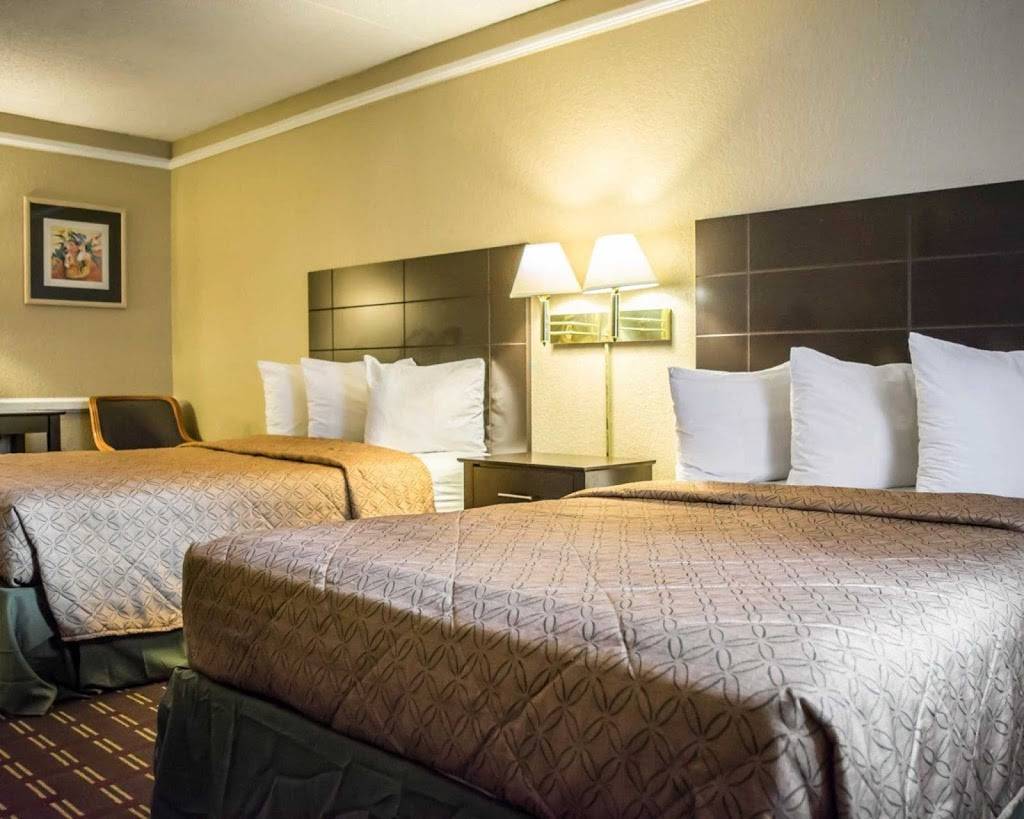 Rodeway Inn Near Ybor City - Casino | 2904 Melburne Blvd, Tampa, FL 33605, USA | Phone: (813) 374-2108