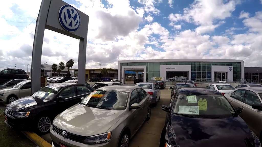 DeMontrond Volkswagen | 14101 North Fwy, Houston, TX 77090, USA | Phone: (281) 607-0611