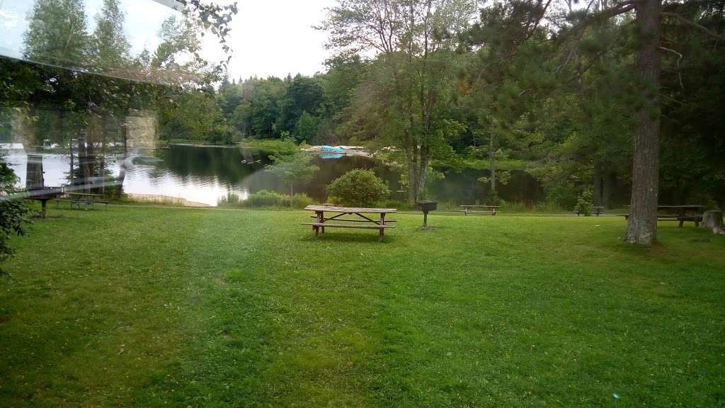 Promised Land, Upper Lake | Greentown, PA 18426, USA