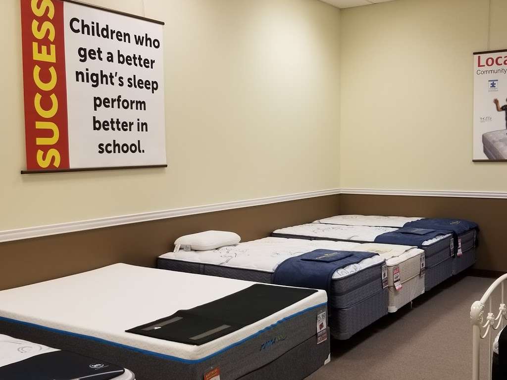 Mattress Warehouse of Purcellville | 711 E Main St, Purcellville, VA 20132, USA | Phone: (540) 338-2688