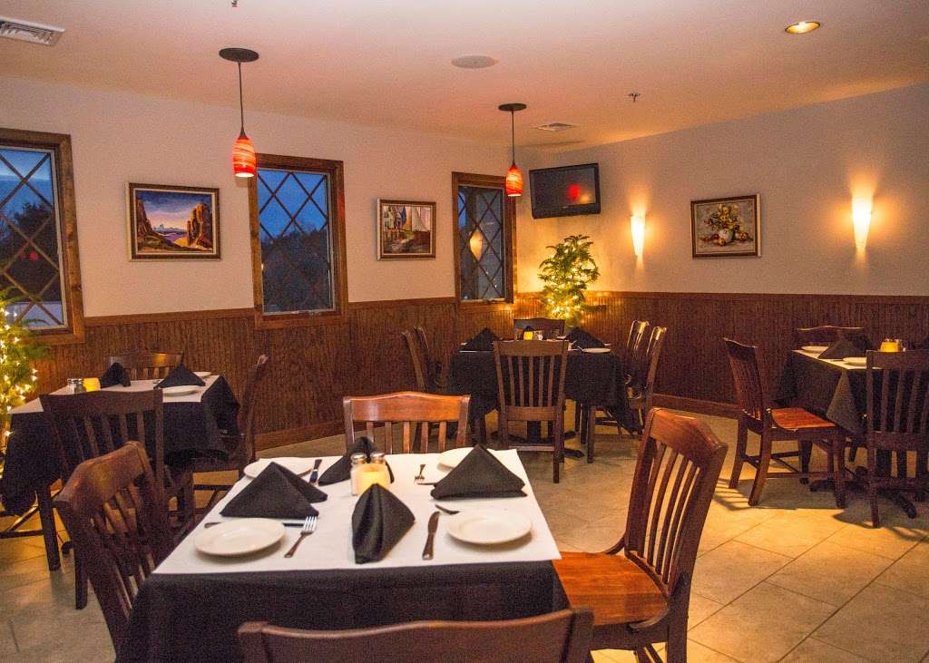 La Familia Restaurant | 431 Winthrop St, Taunton, MA 02780, USA | Phone: (508) 823-8664